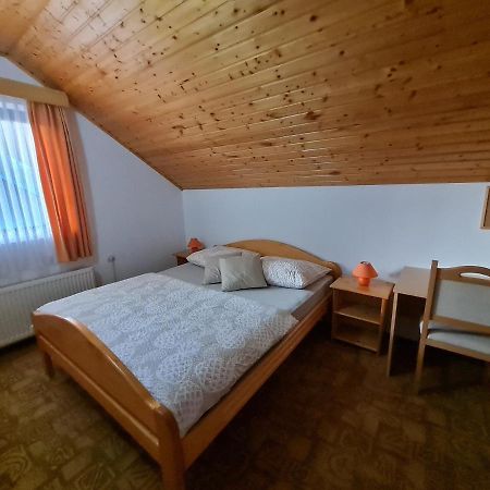 Apartment Charlie Seliste Dreznicko Bagian luar foto