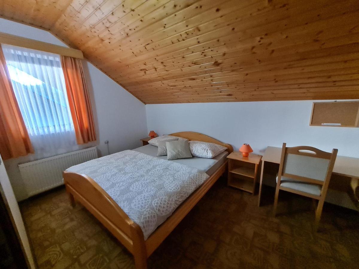 Apartment Charlie Seliste Dreznicko Bagian luar foto